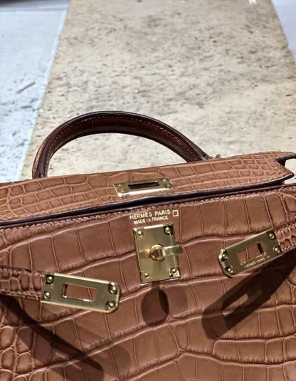 Hermès Mini Kelly Gold Matte Alligator Leather Gold Hardware