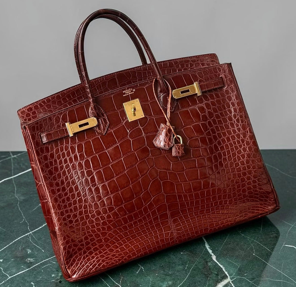 Hermes Birkin 40 Miel shiny crocodile leather gold hardware