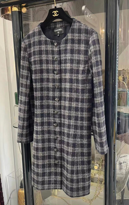 Chanel 2022 gray tweed dress size 40