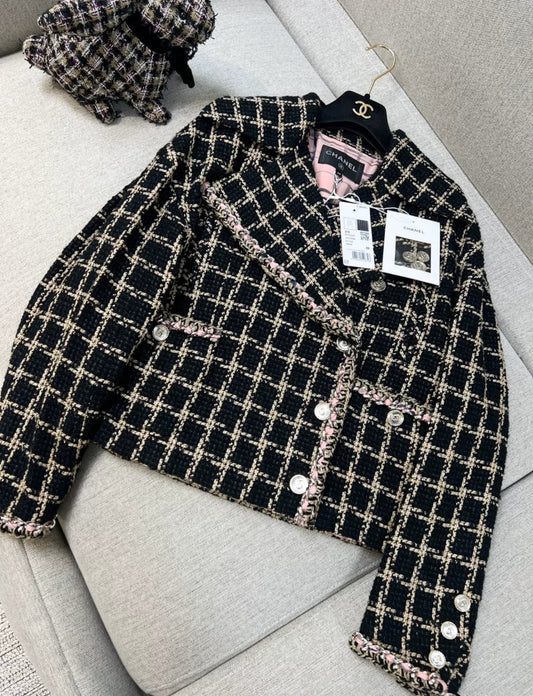 Chanel 21S Black & Beige jacket
