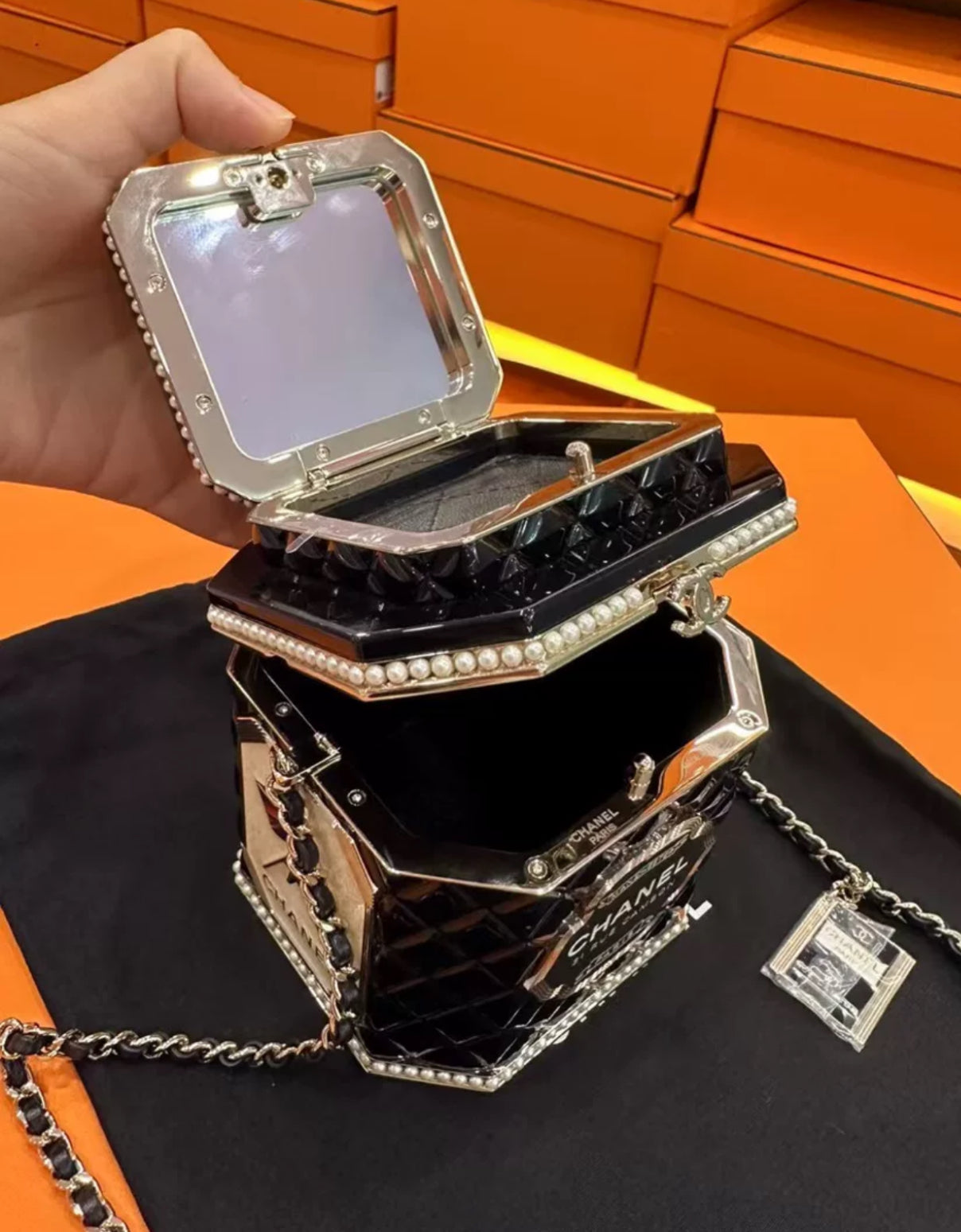 Chanel 24A Tea Box Minaudiere – Wararni.com