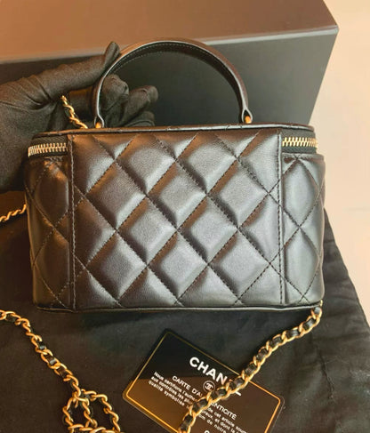 CHANEL Black Lambskin Quilted Top Handle Vanity Case With Gold Chain