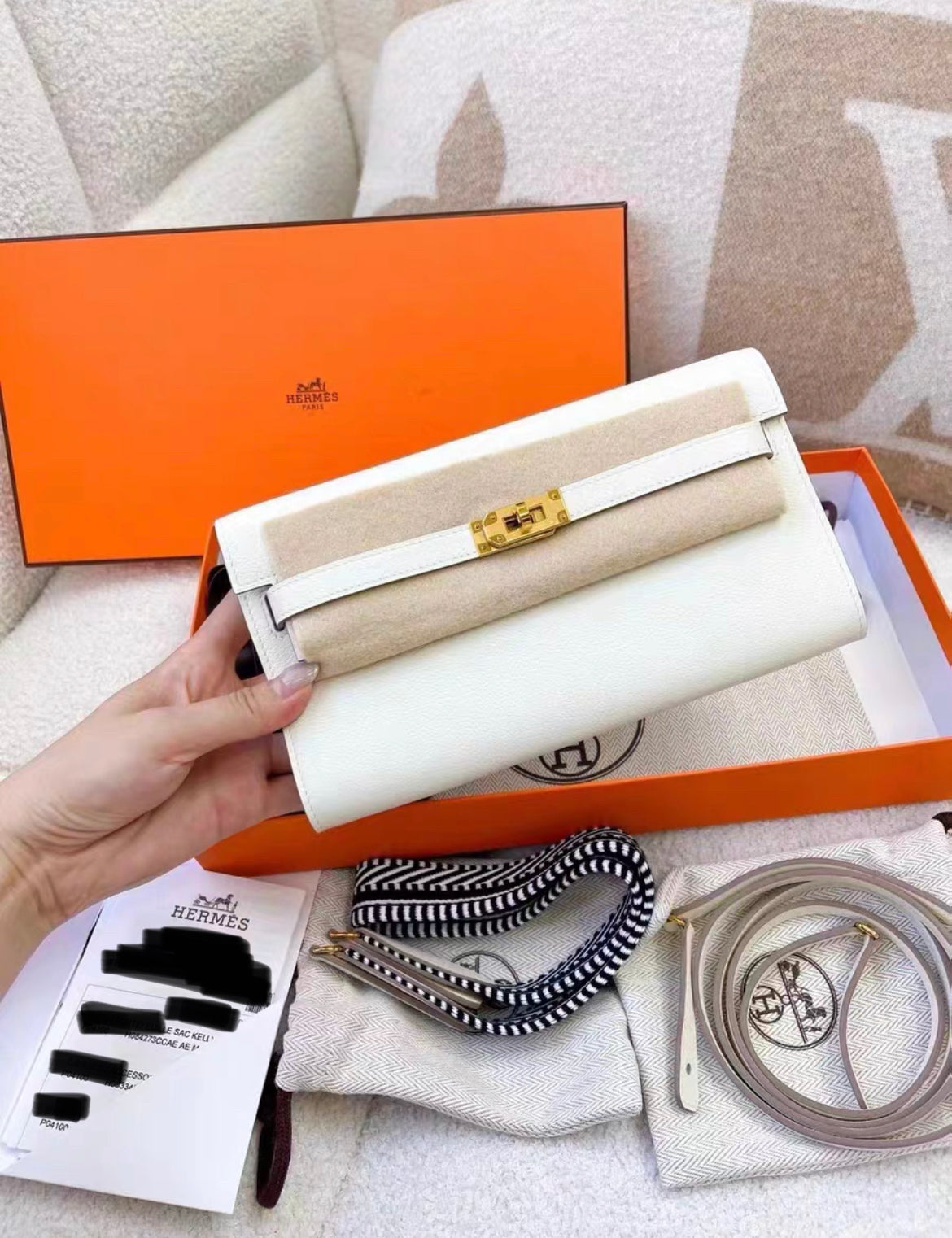Hermès Mushroom Evercolor Kelly-To-Go Wallet Gold Hardware