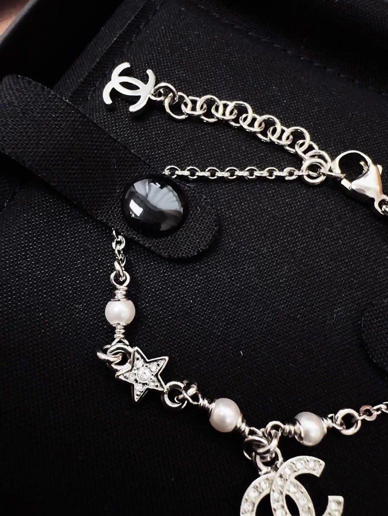 Chanel 26C silver pearl double diamond double C pendant bracelet