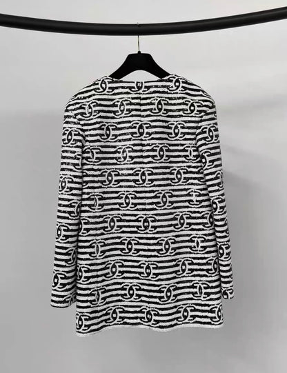 Chanel 22s sequins black and white CC jacket size 36