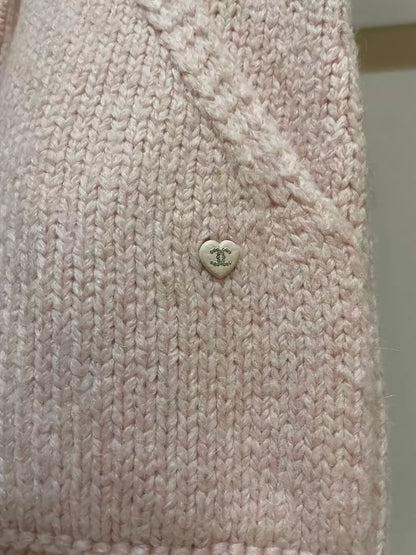 Chanel 21B baby pink cashmere sweatpants