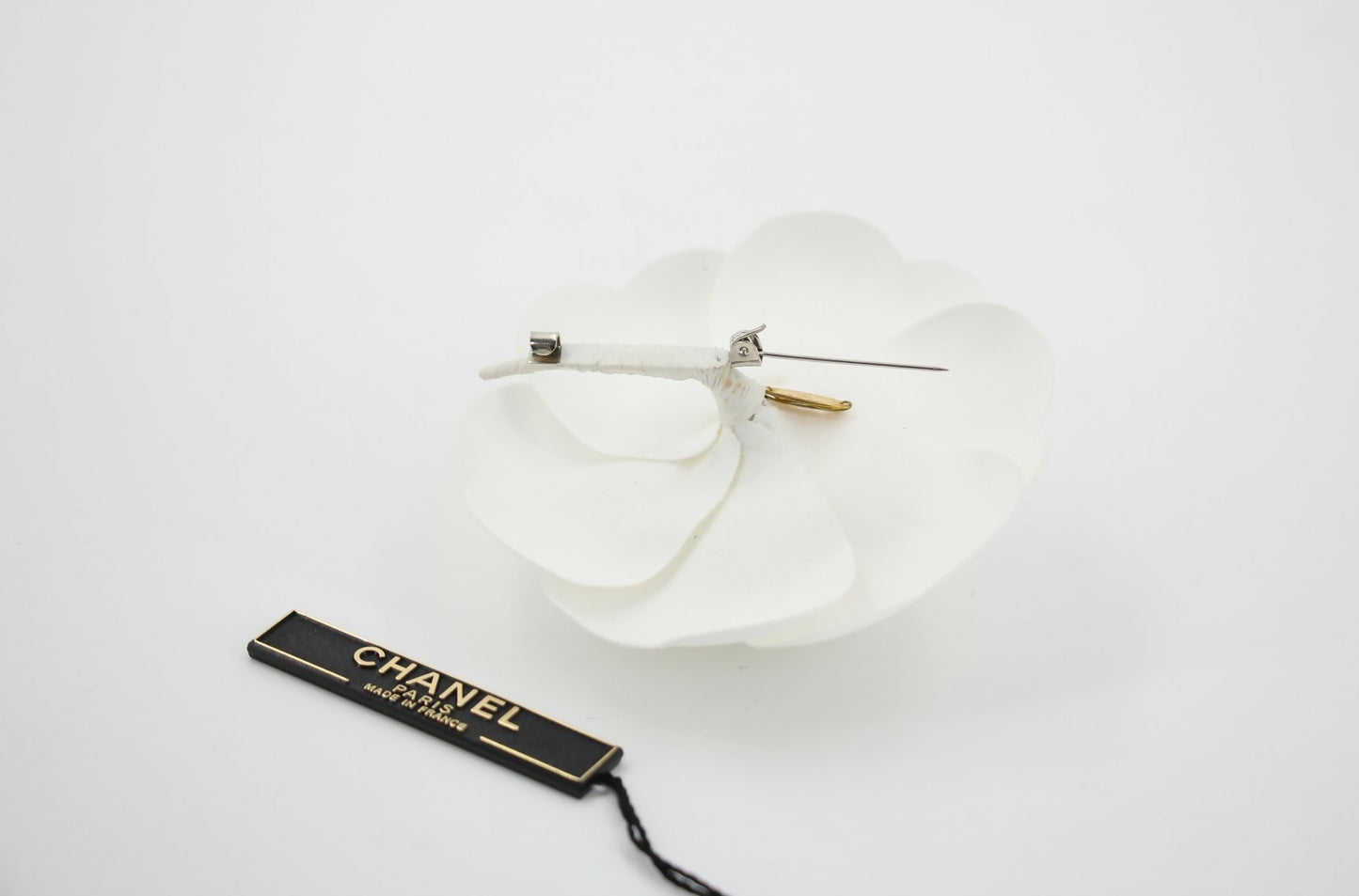 Chanel Vintage 81-85 White Silk Camellia Brooch
