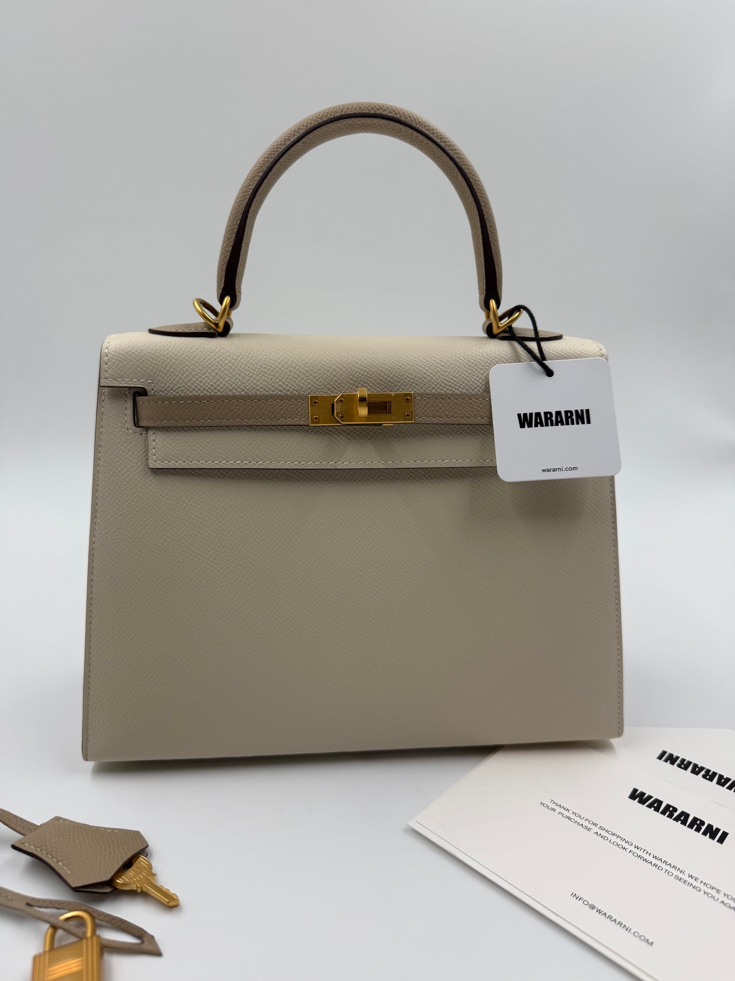 Hermes Kelly 25 Sellier in Craie / Trench epsom leather brushed gold hardware