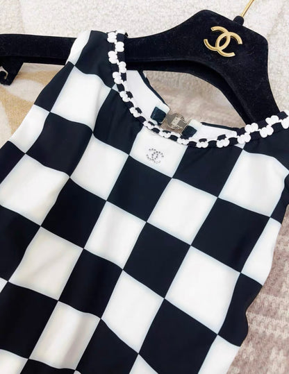 Chanel 23C Black & White Swimsuit size 34