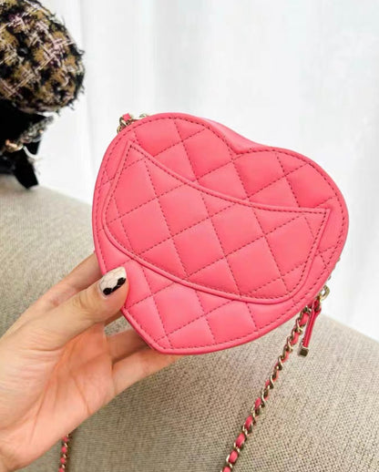 Chanel 22S Pink Small heart bag