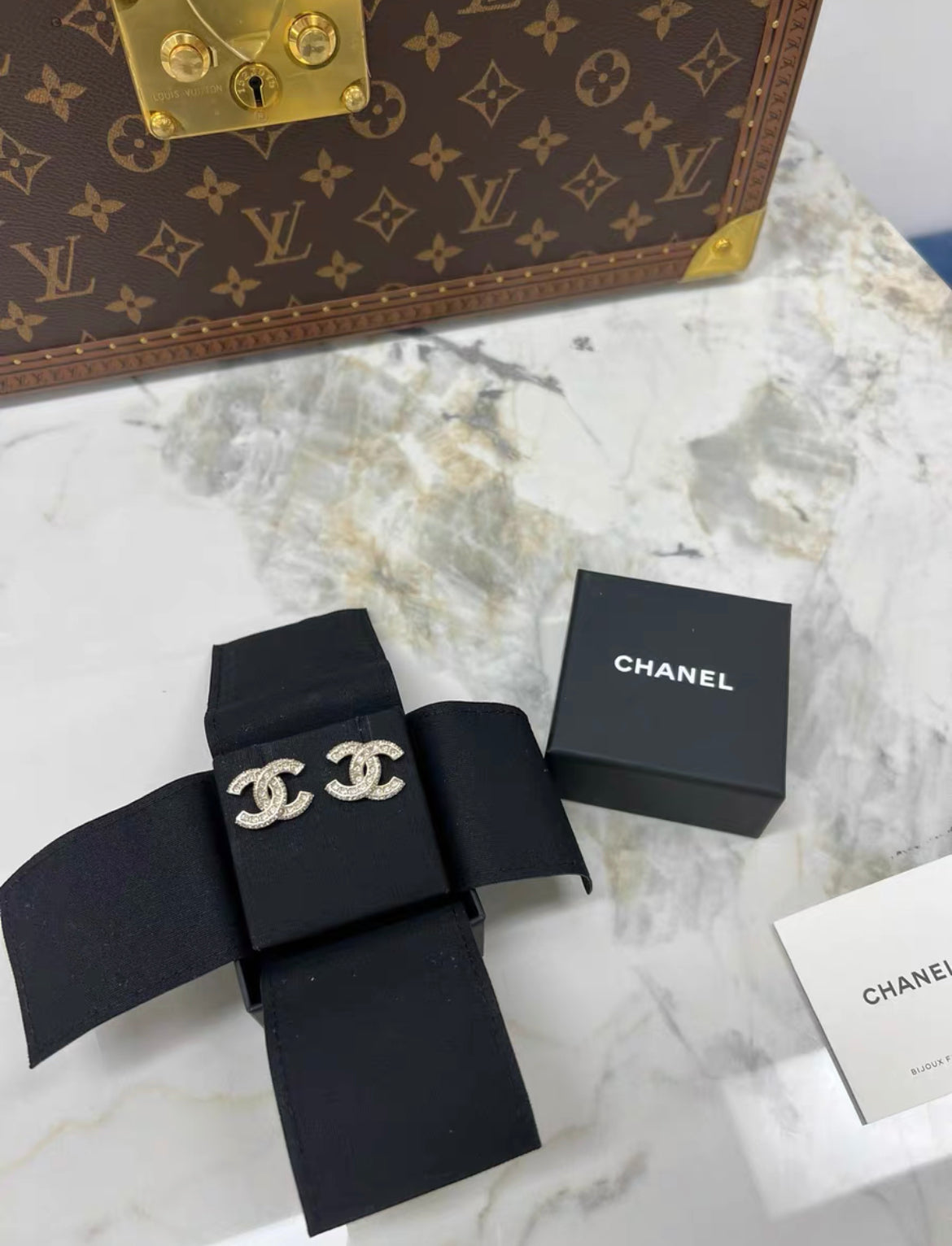 Chanel Gold Double C With Rhinestone earrings 2023