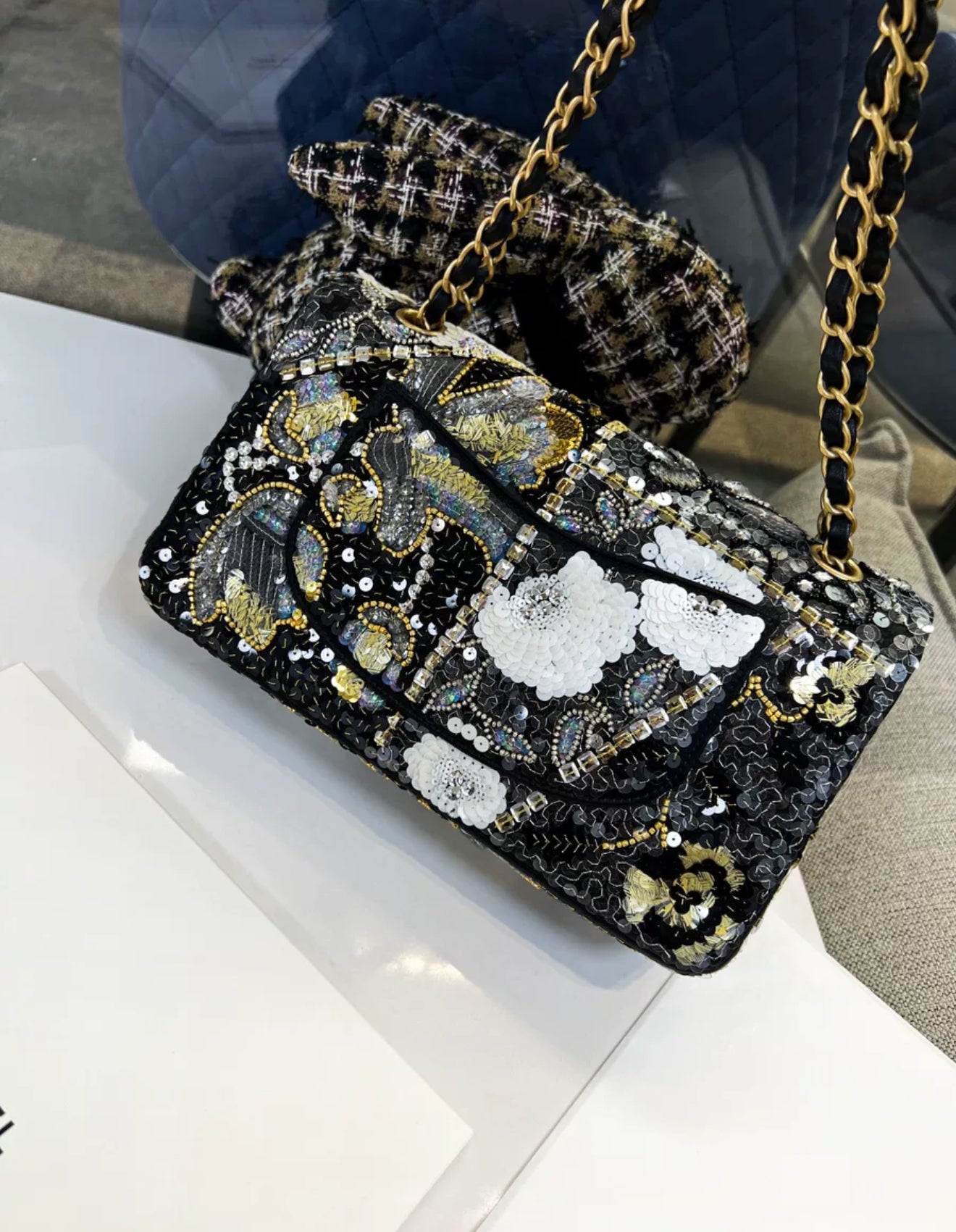 Chanel 25A Embroidered, Sequins & Gold-Tone Metal flap bag