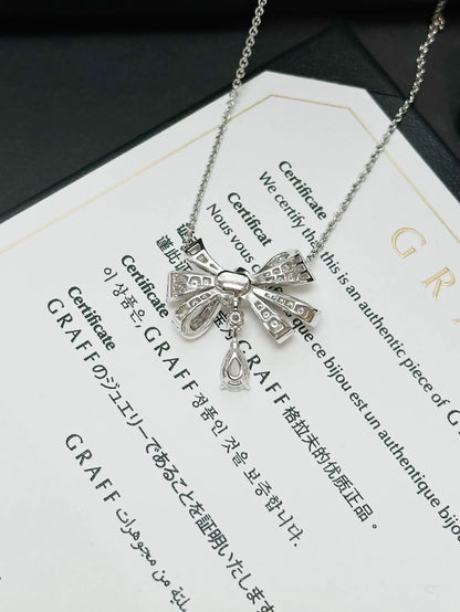 Tilda
s Bow Graff necklace in white gold 
diamonds
