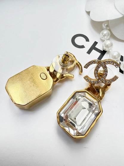 Chanel 21C crystal square diamond double C stud earrings