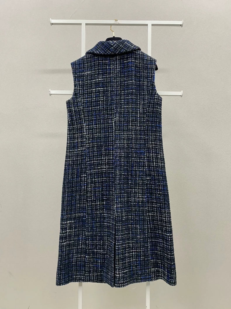 Chanel 22A black and white long cardigan