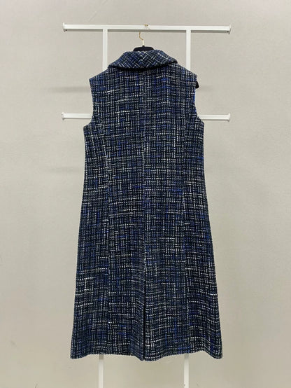 Chanel 22A black and white long cardigan