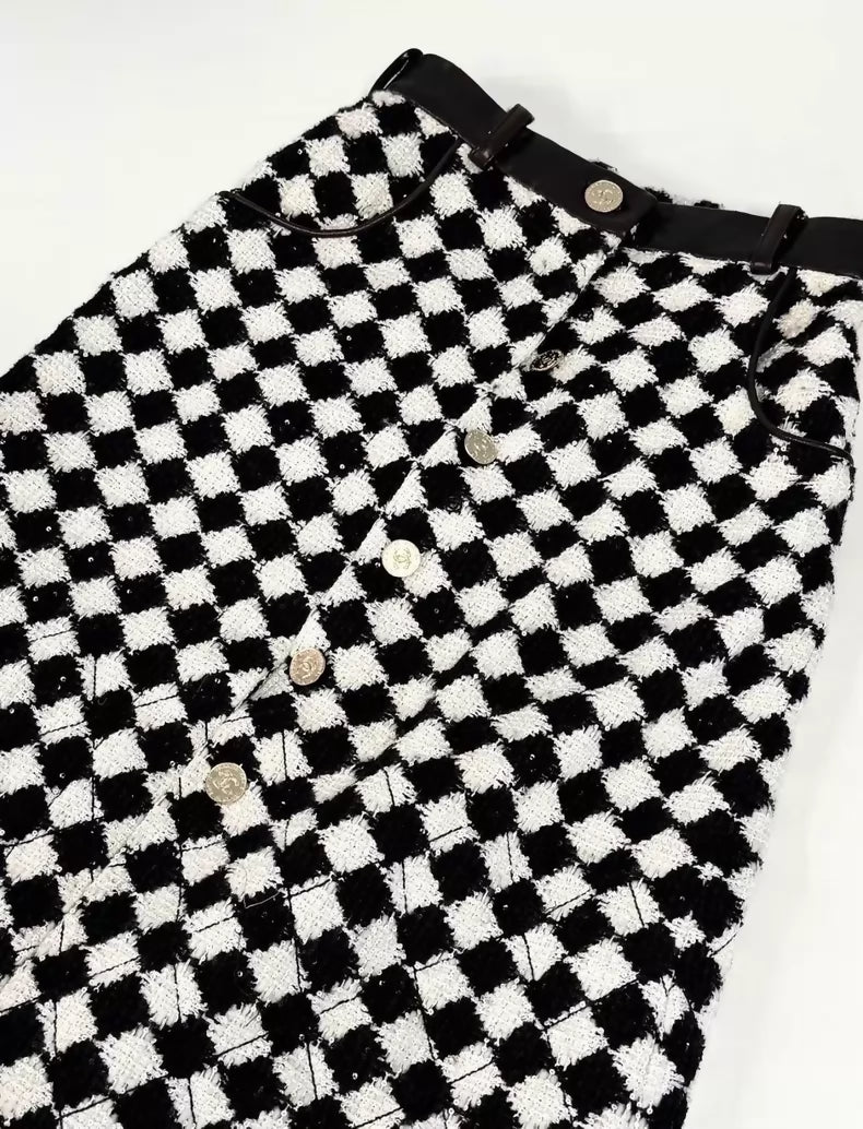 Chanel 21A black white Skirt
