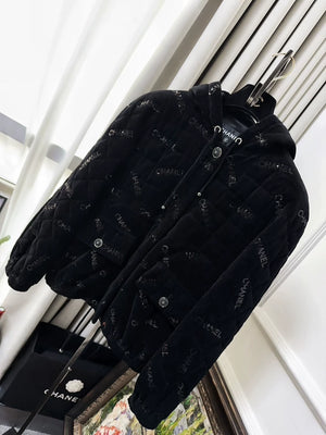 Chanel Fall/Winter 2022 Black velvet sequined down jacket