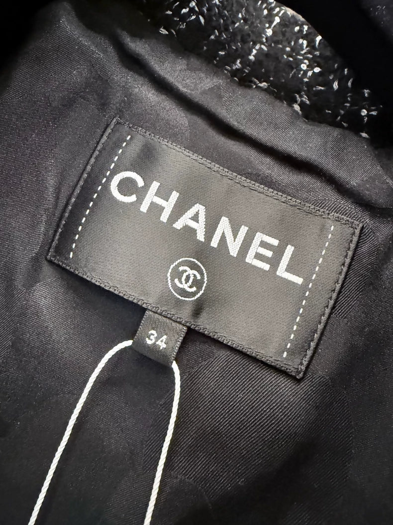 Chanel 25k black tweed jacket