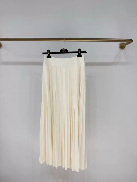 Chanel 25S silk ecru pleated skirt