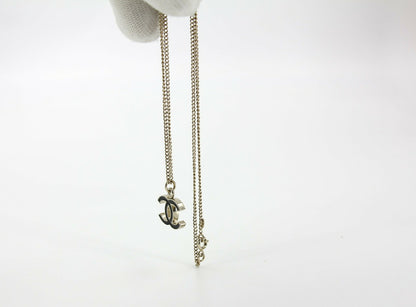 Chanel Vintage 06V Enamel Classic Black CC Light Gold Necklace