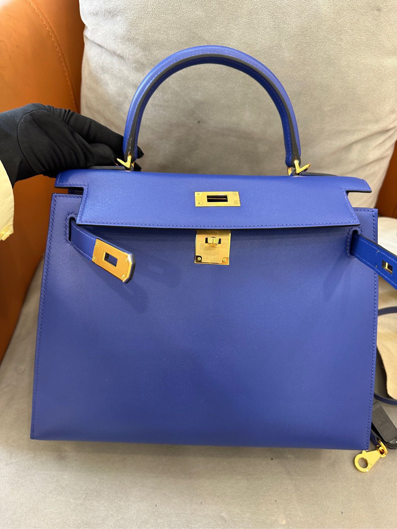 Hermès Kelly Sellier 28 Bleu Electric Tadelakt Gold Hardware