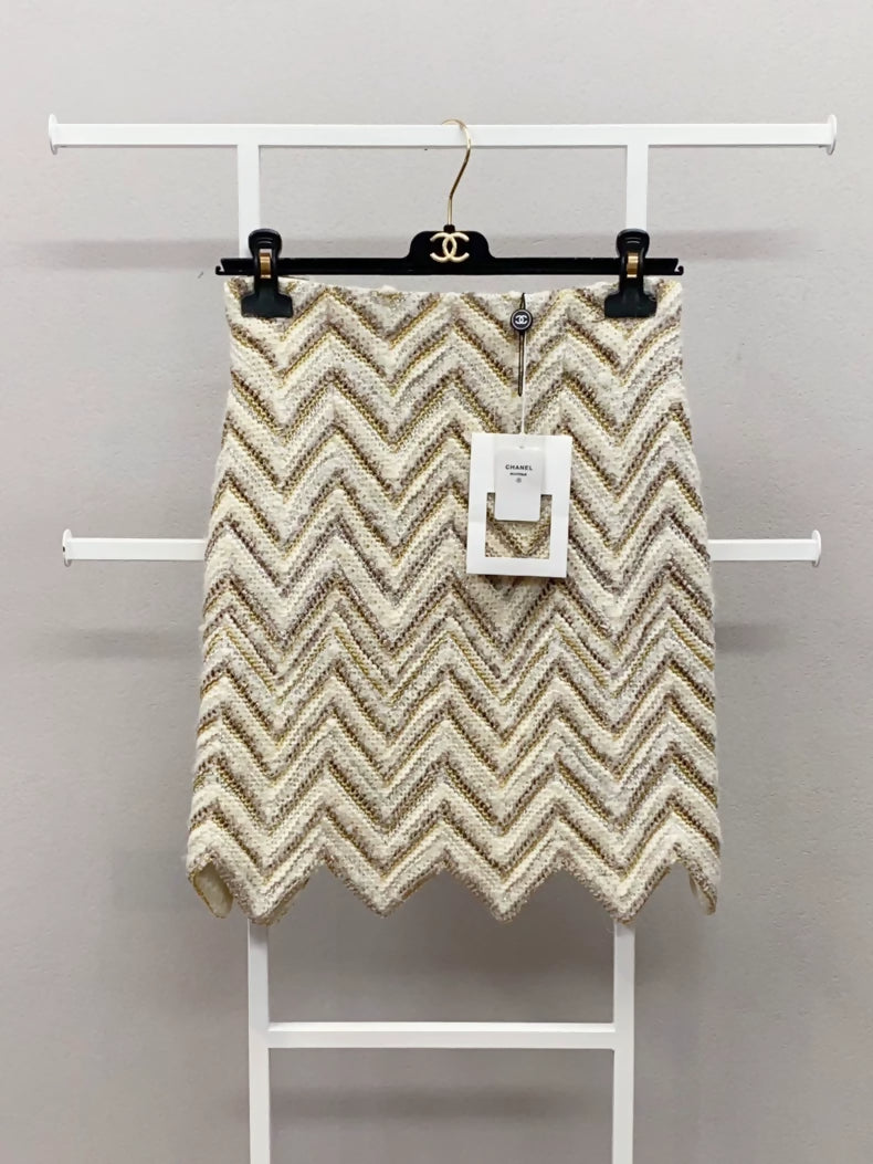 Chanel 18A Hamburg Métiers d'Art tweed three-tone skirt