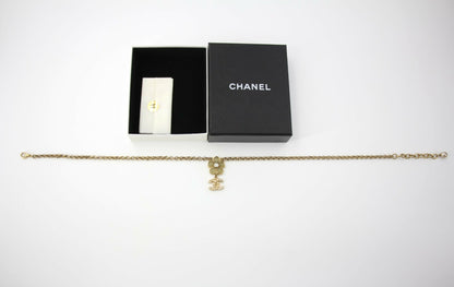 Chanel Vintage 06P Gripoix Green Flower Pendant Gold-Tone Necklace