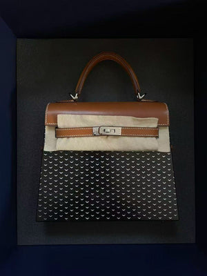 Hermes Kelly Wood Fauve Barenia, Black Oak & Aluminum Palladium hardware