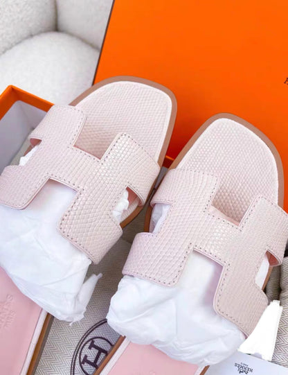 Hermès Oran 37 Hermes Pink Lizard Sandals