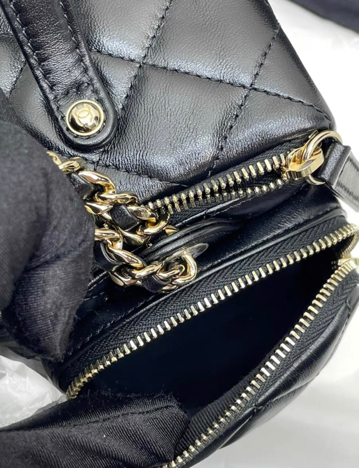 Chanel 24 CAMERA CASE Top Handle Handbag Black Lambskin leather