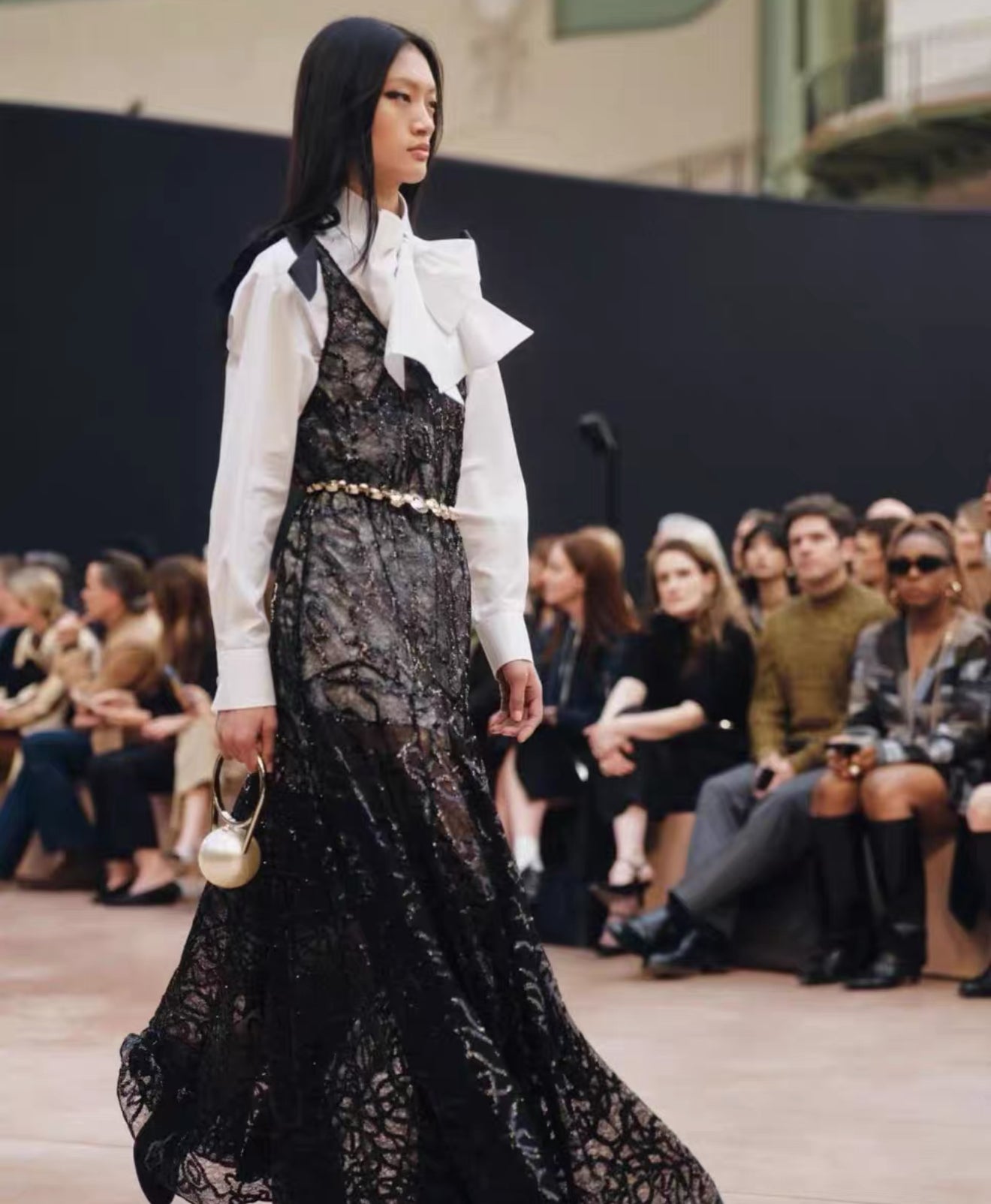 Chanel Fall-Winter 2025/26 PEARL RING MINAUDIÈRE