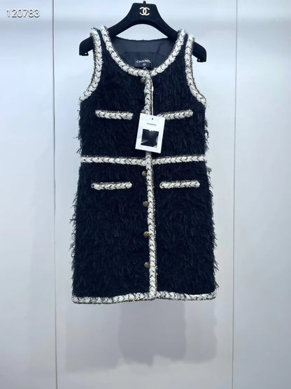 Chanel 25K Black Wool jacket