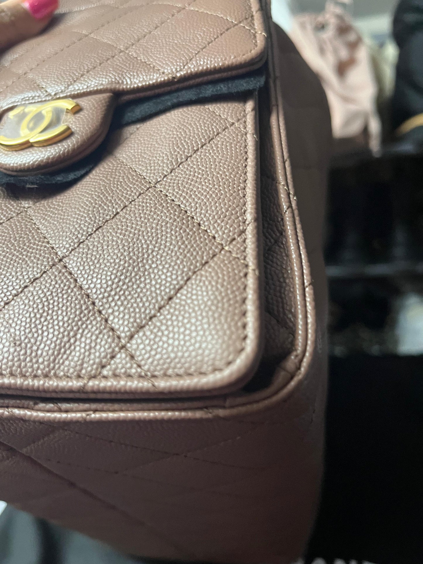 Chanel 25 Hobo bag Medium brown leather gold hardware