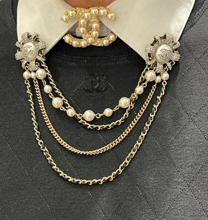 Chanel 21A Double chain brooch
