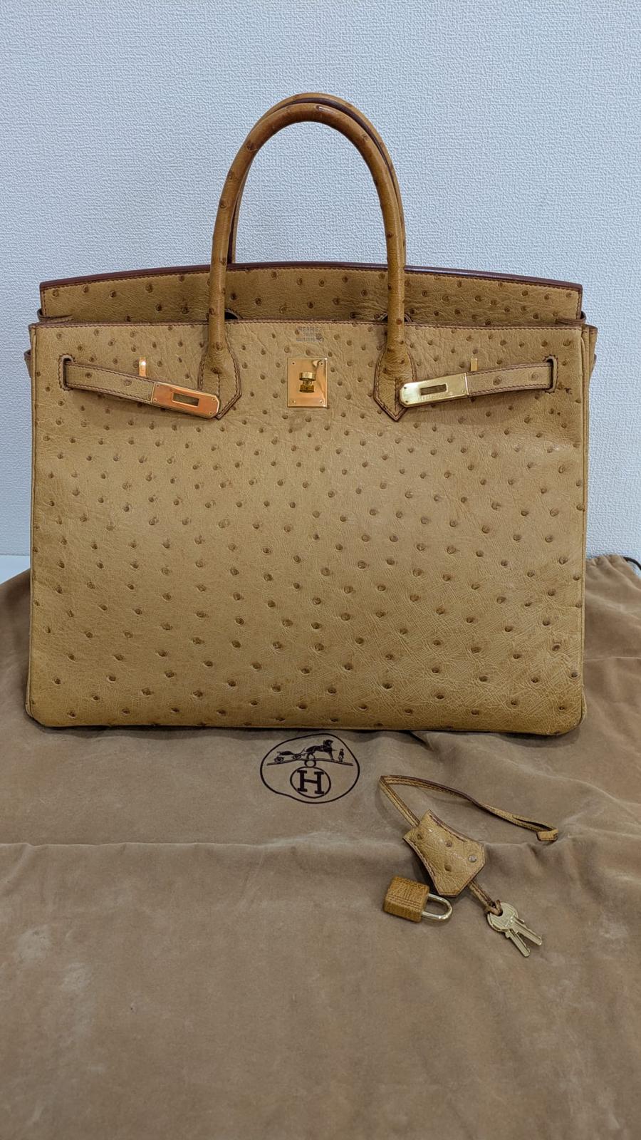 Hermes Birkin 40 Ostrich Leather Gold Hardware (very rare)
