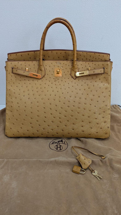 Hermes Birkin 40 Ostrich Leather Gold Hardware (very rare)