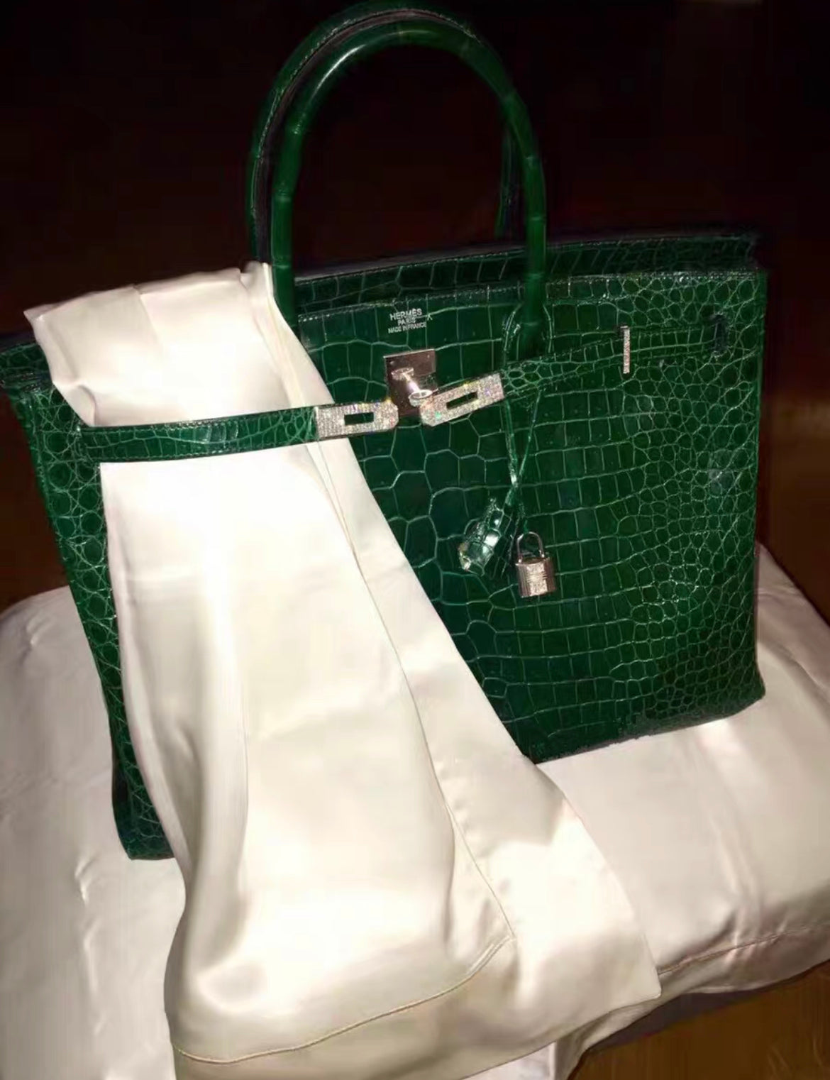 Hermes Birkin 40 Bag Emerald Shiny Porosus Crocodile Diamond Hardware