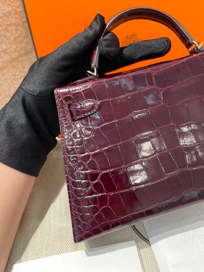 Hermes mini Kelly 20 Bordeaux Shiny alligator leather palladium hardware