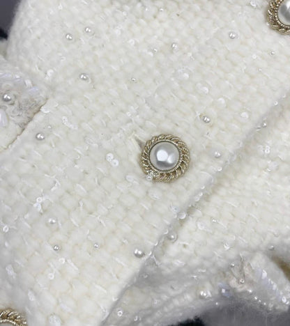 Chanel 18A Paris-Hamburg Ecru/White Pearly Tweed jacket pearl buttons size 36