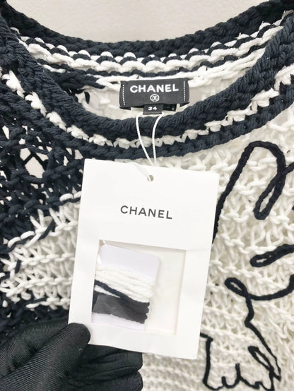 CHANEL 22C "Dove of Peace" knitted top