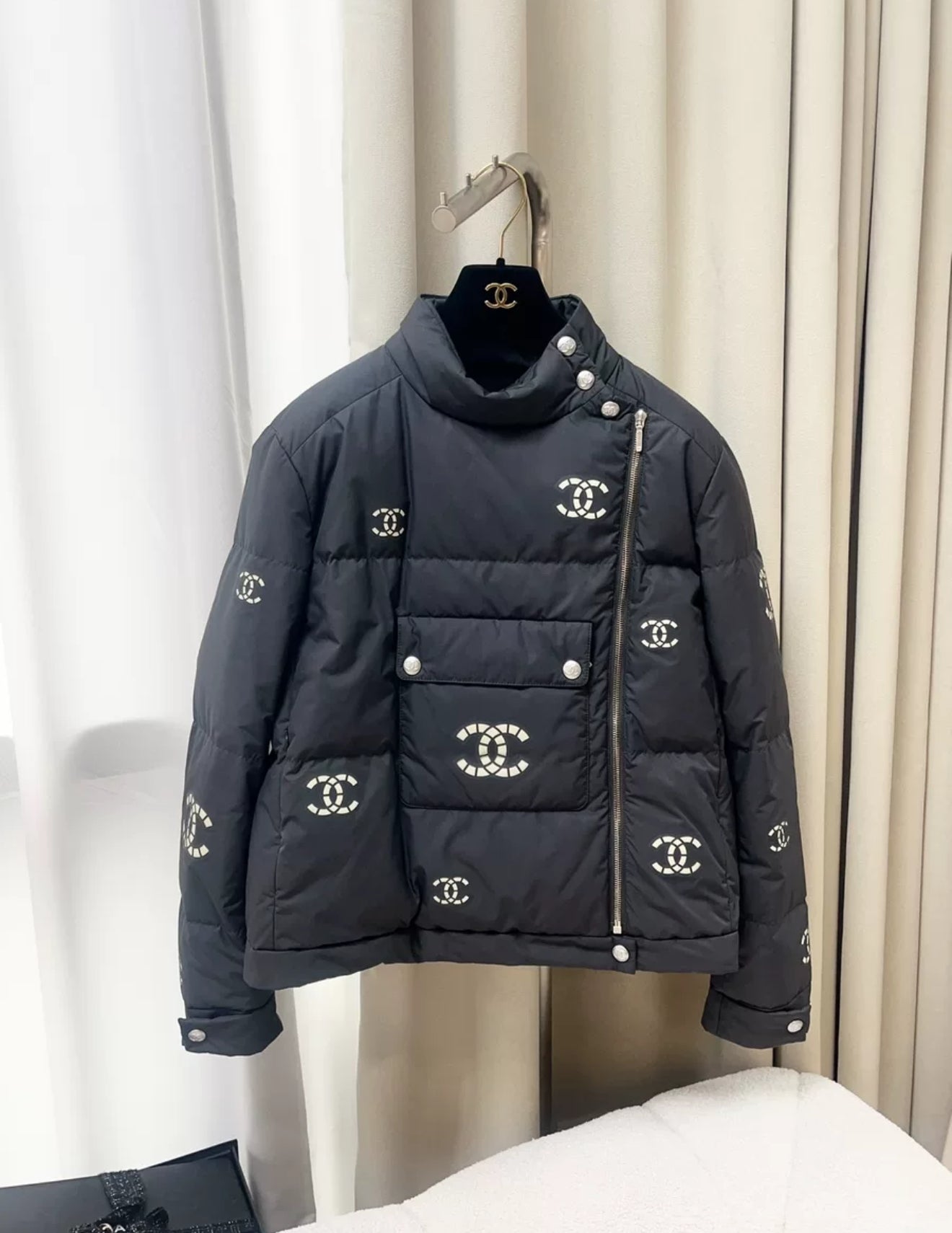 Chanel 21N coco neige ski series jacket – Wararni.com
