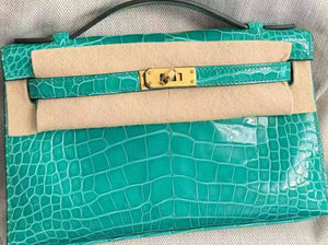 Hermes Kelly Pochette Vert Jade Shiny Alligator gold hardware