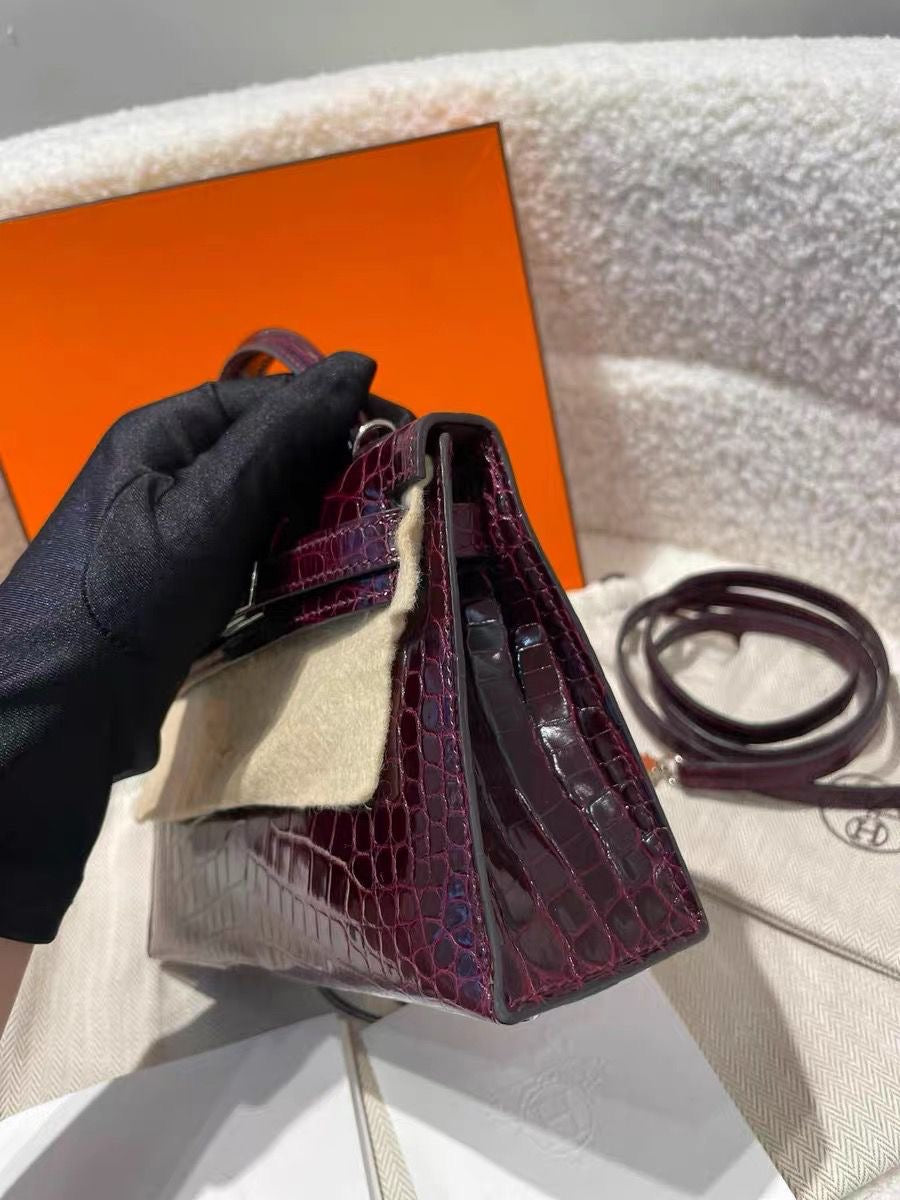 Hermes mini Kelly 20 Bordeaux Shiny alligator leather palladium hardware
