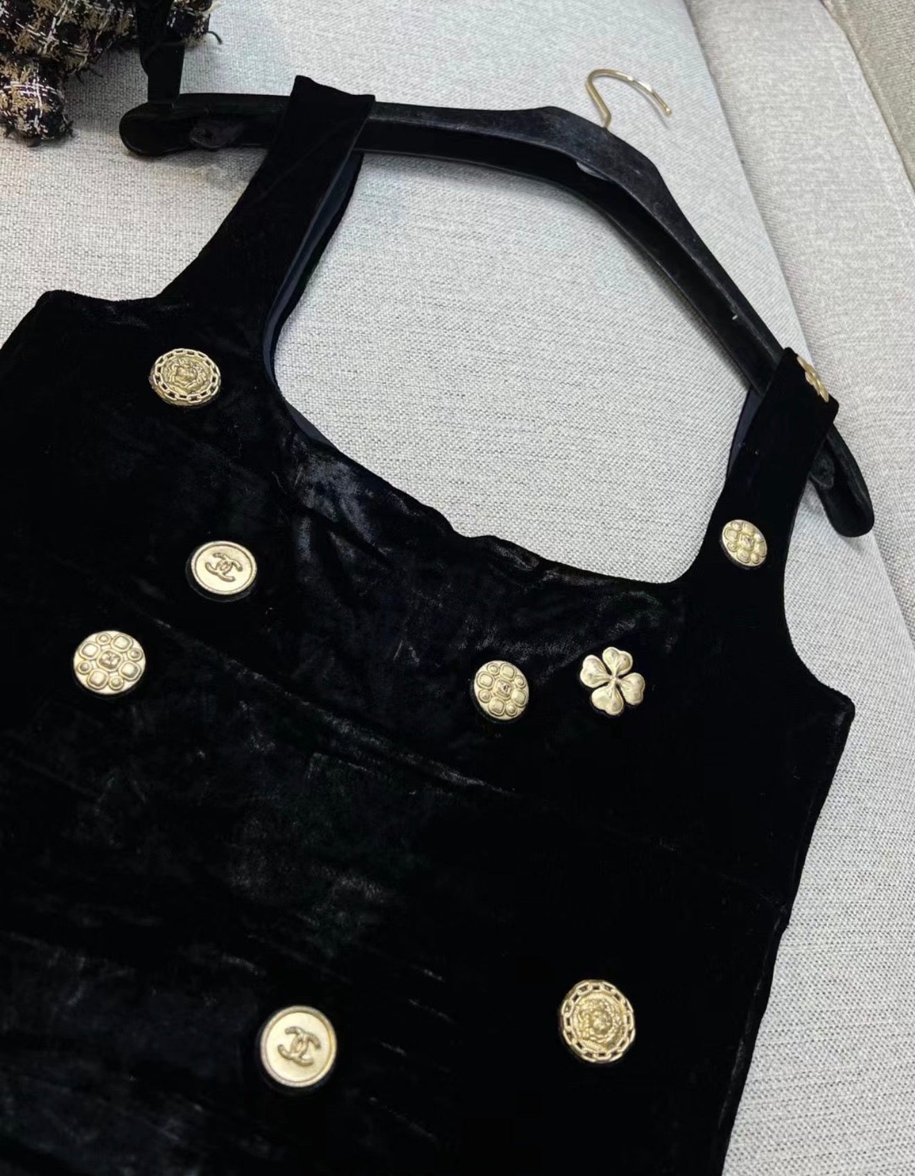 Chanel 21A black Velvet top