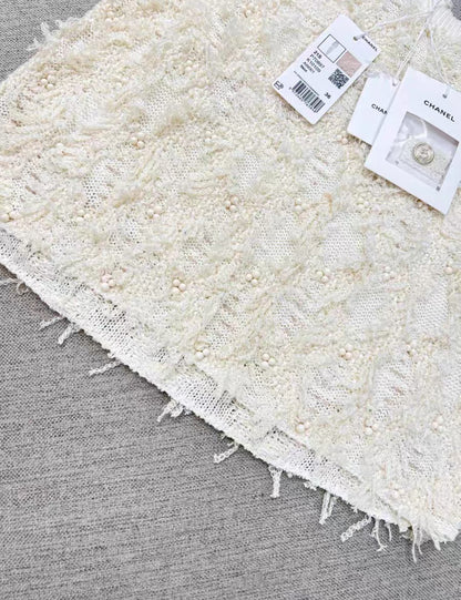 Chanel 21S ecru tweed skirt