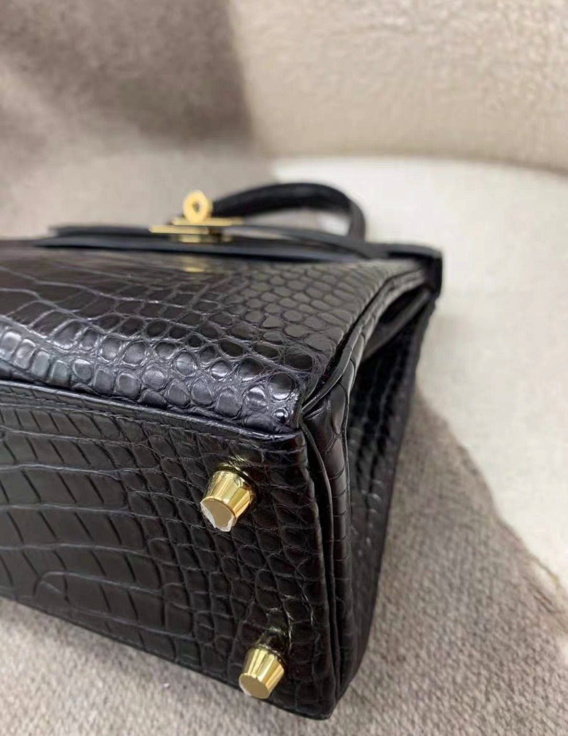 HERMÈS KELLY 25 RETOURNE MATTE BLACK ALLIGATOR GOLD HARDWARE BRAND NEW