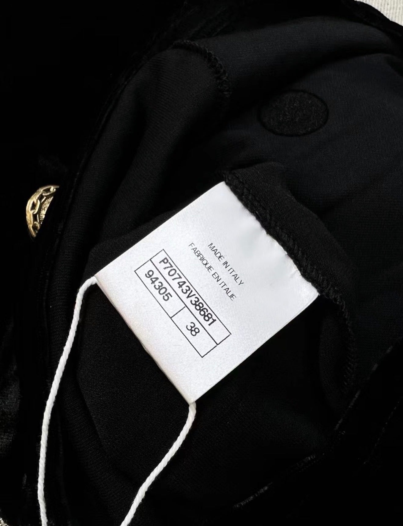 Chanel 21A black Velvet top