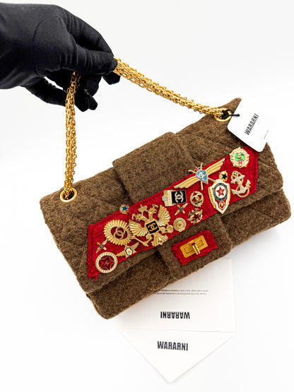 Rare Chanel 2009 Pre-fall Paris Moscow 2.55 badge bag