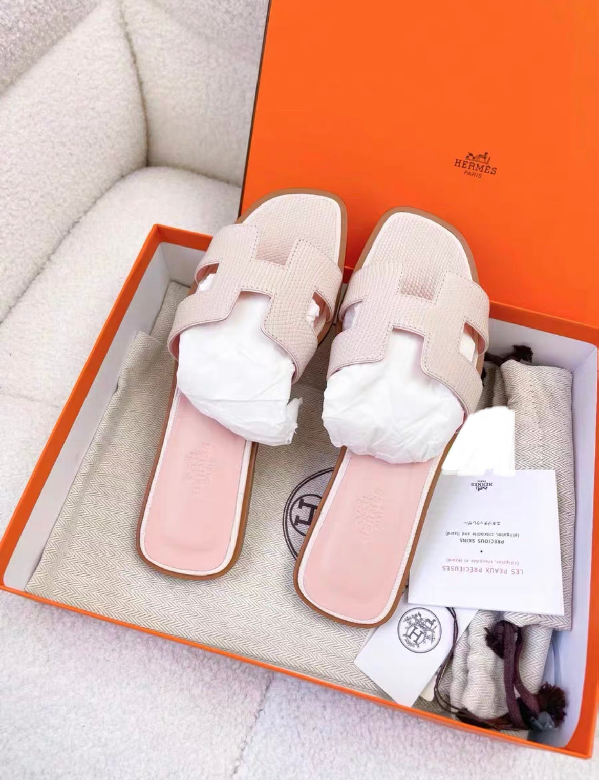 Hermès Oran 37 Hermes Pink Lizard Sandals